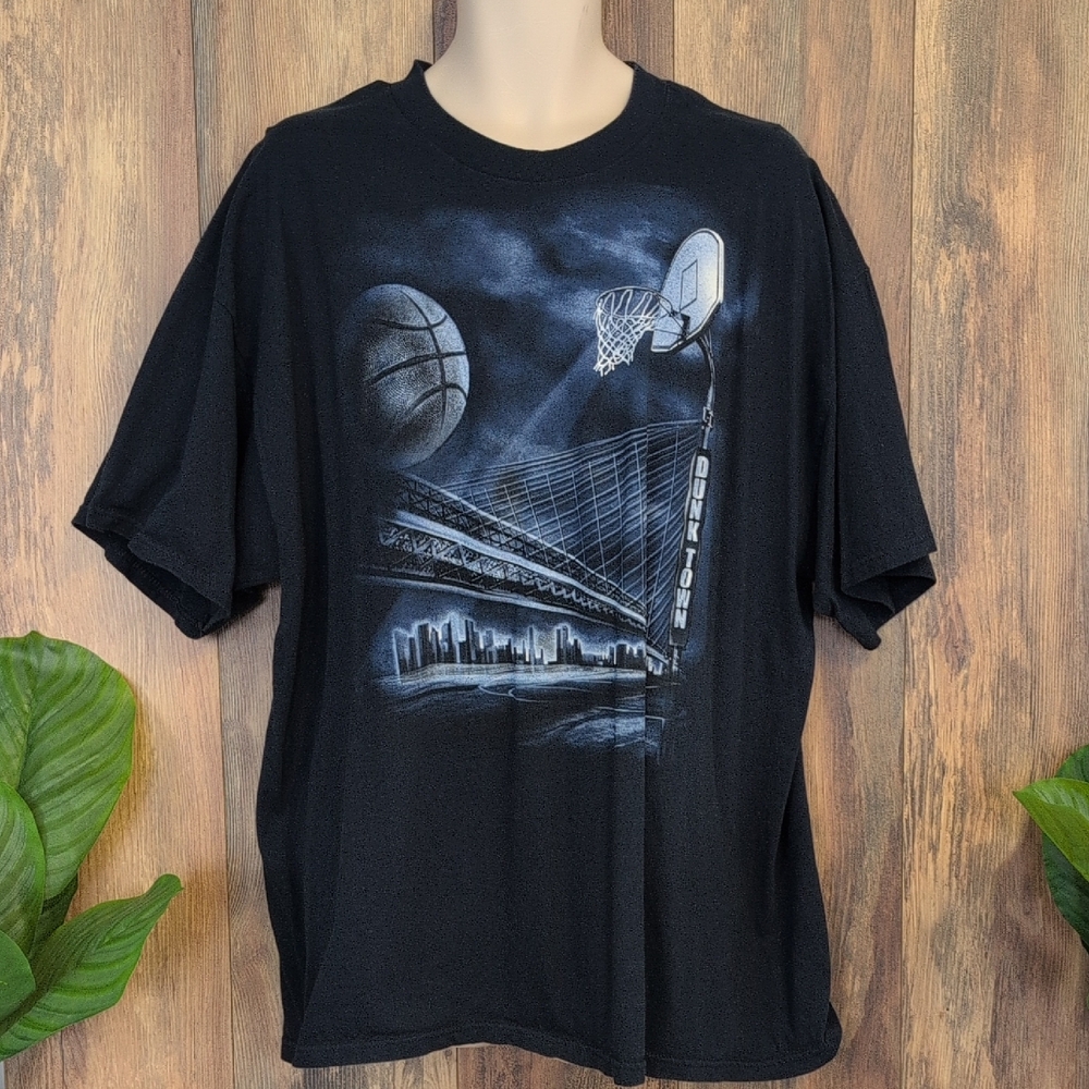 Simply For Sports Navy Graphic Basketball Tee XL             P379